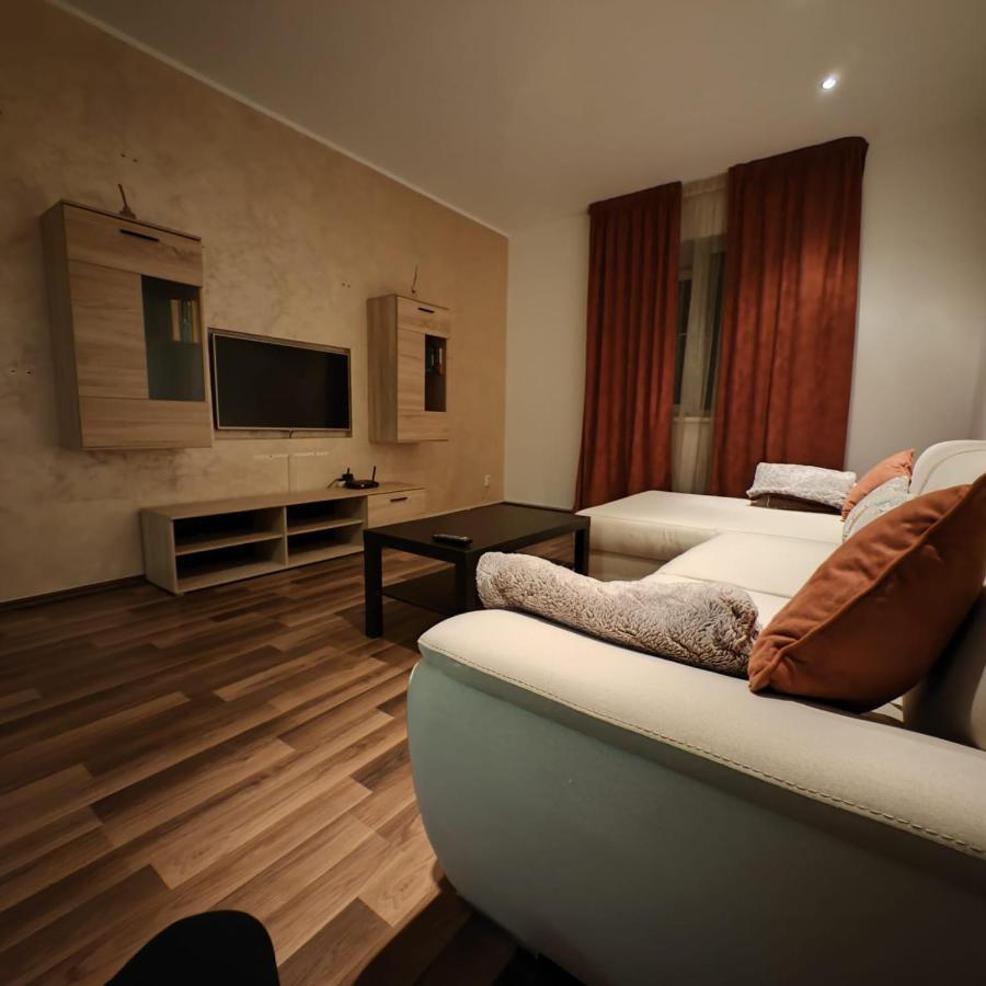 Biaparthotel Bucarest Esterno foto