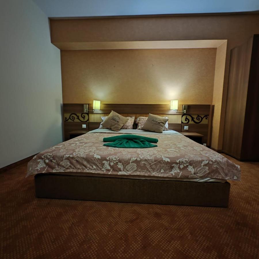 Biaparthotel Bucarest Esterno foto